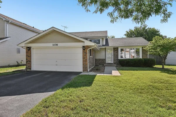 $449,900 | 1036 Meadow Lake Drive, Palatine, IL 60074