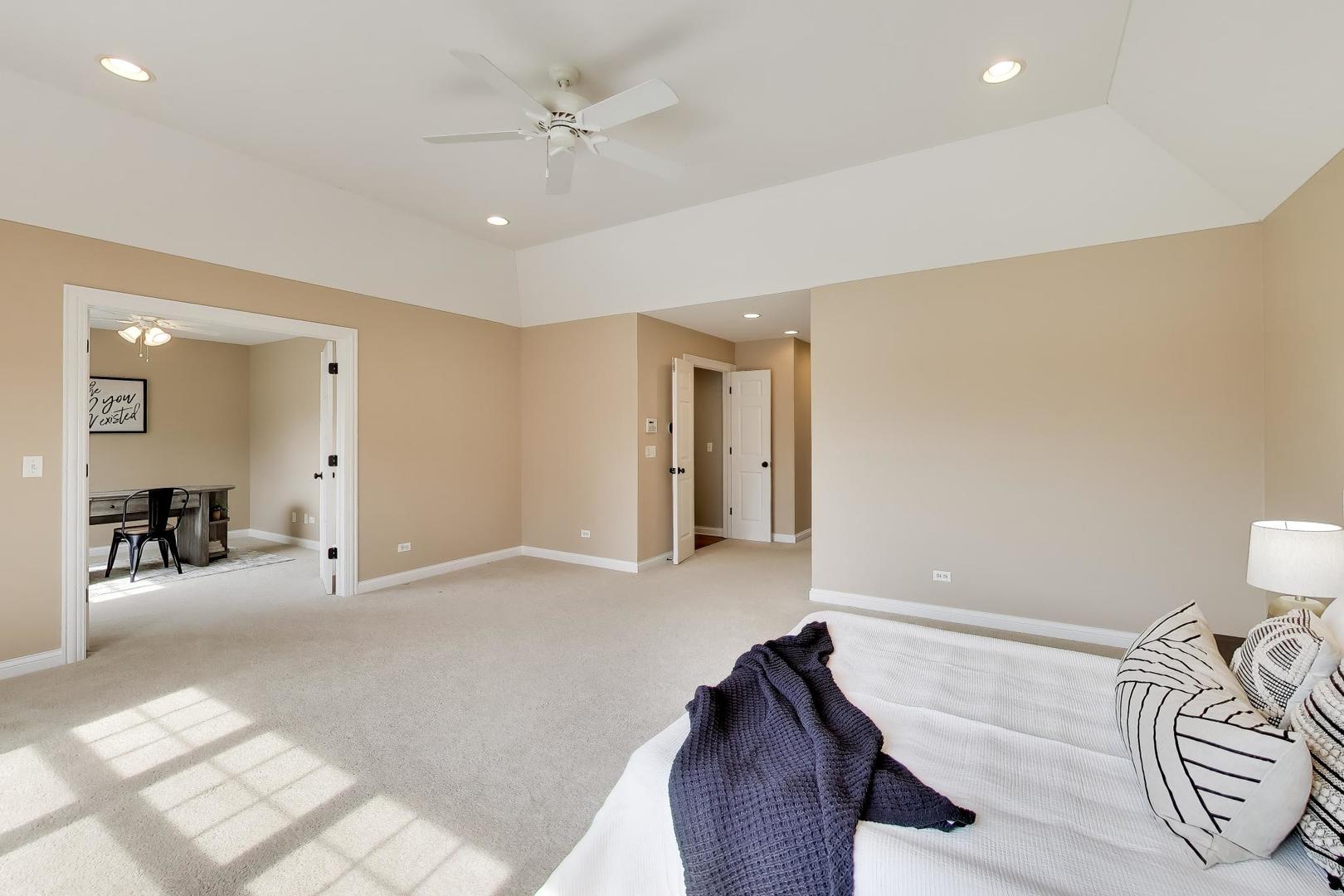 1212 West Clarendon Road Arlington Heights, IL 60004 - Photo 23 of 50