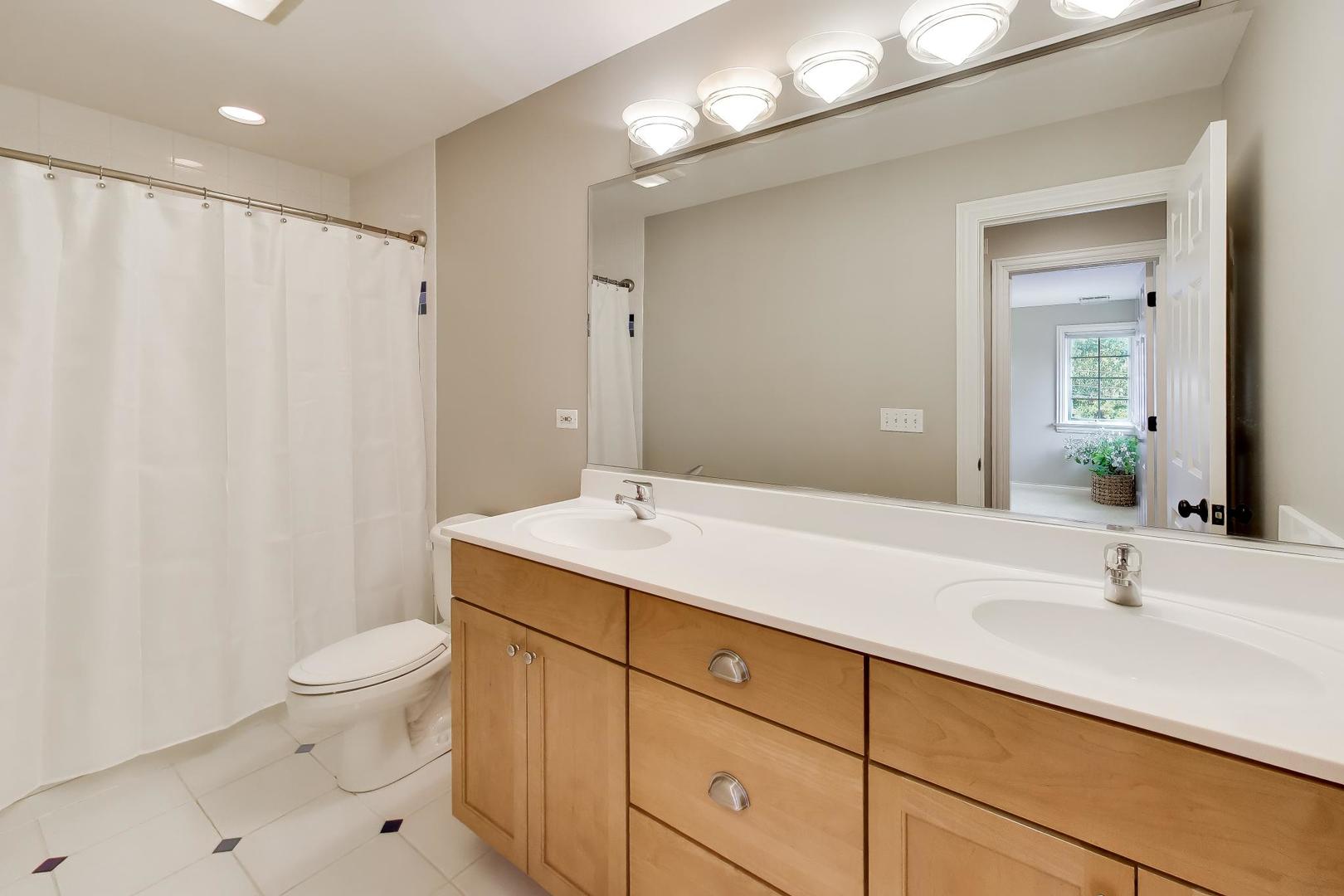 1212 West Clarendon Road Arlington Heights, IL 60004 - Photo 34 of 50