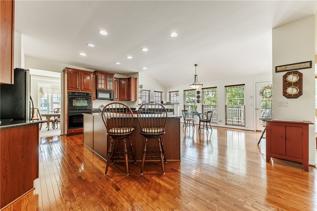 5023 W Ridge Canandaigua, NY 14424 - Photo 4 of 50