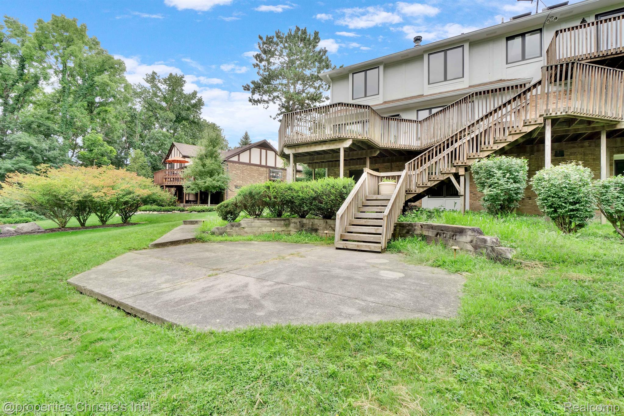 31237 Country Ridge Circle Farmington, MI 48331 - Photo 39 of 45 Gallery Image 39