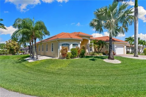 $1,374,000 | 3522 Southeast 19th Avenue, Cape Coral, FL 33904