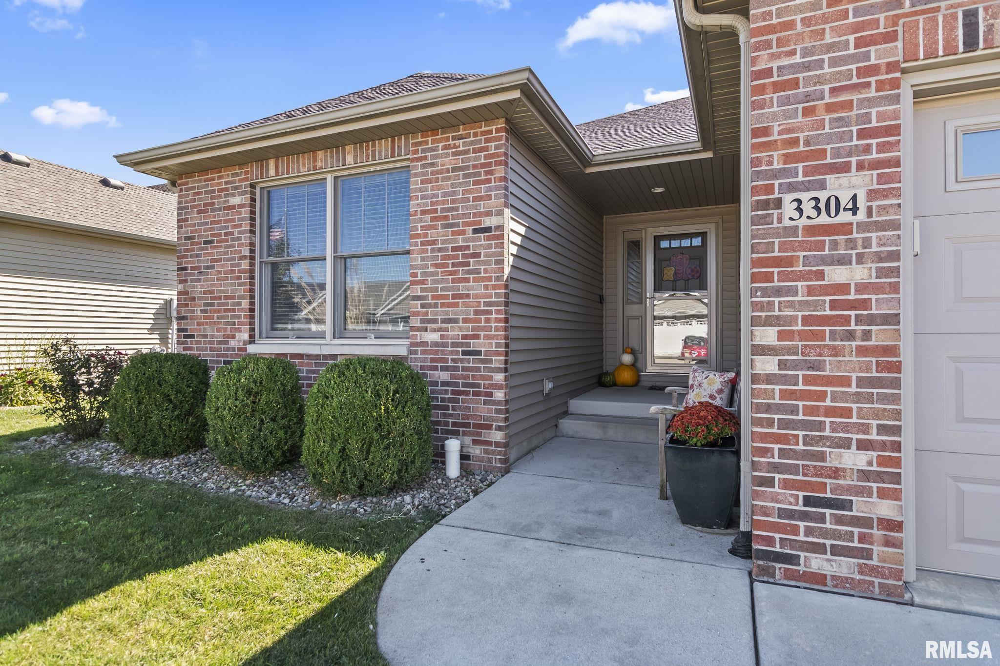 3304 Grassmere Drive Springfield, IL 62711 - Photo 2 of 36