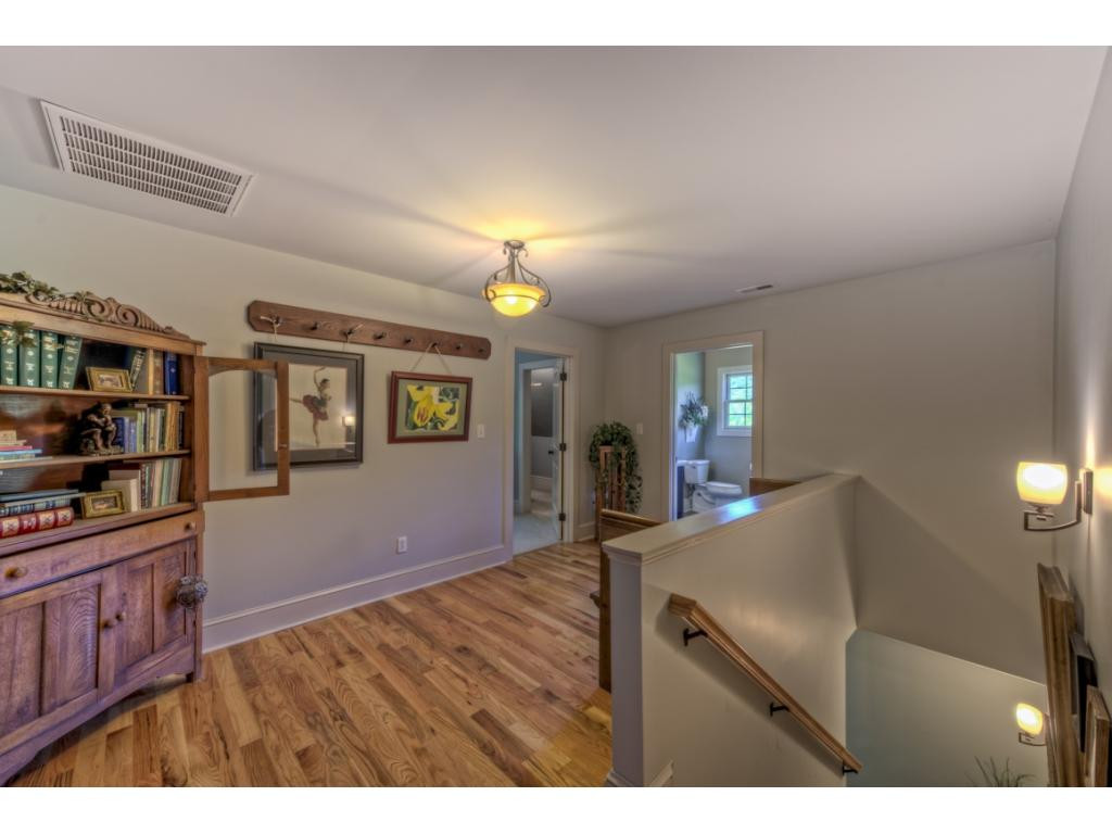 1391 Gas Well Road Bristol, VA 24202 - Photo 13 of 36 Photo 13