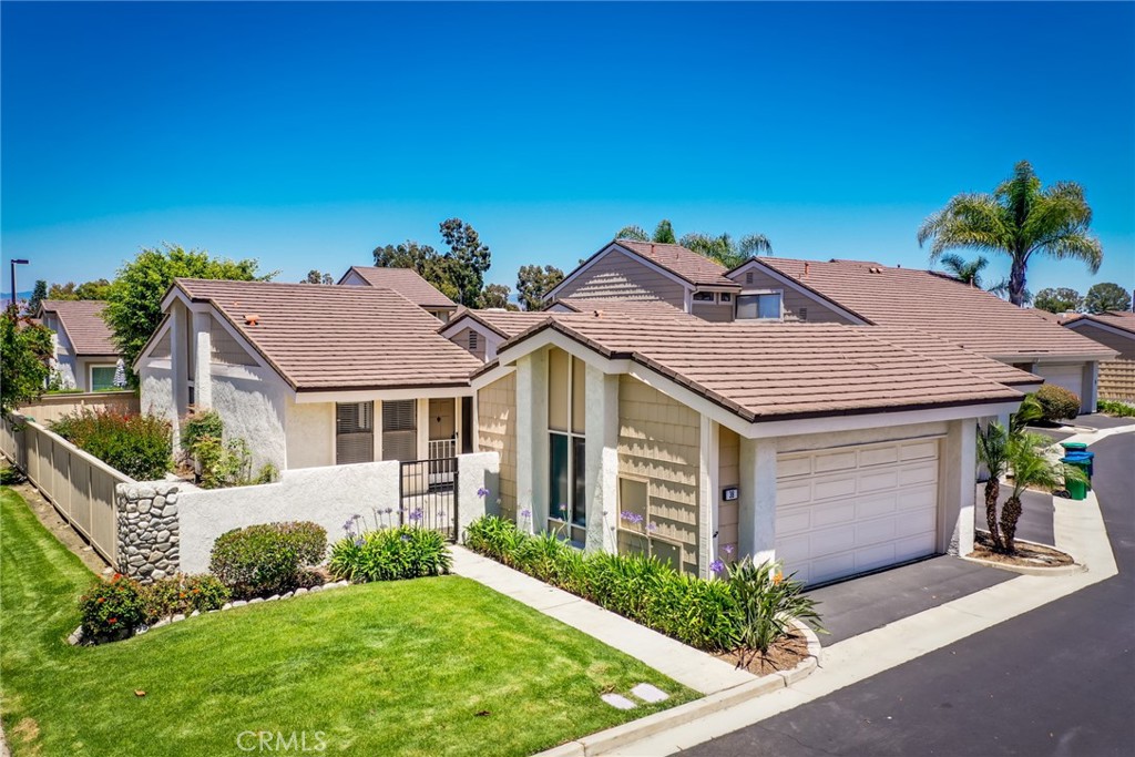 38 Wetstone Irvine, CA 92604 - Photo 1 of 54