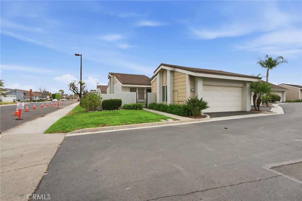 38 Wetstone Irvine, CA 92604 - Photo 50 of 54