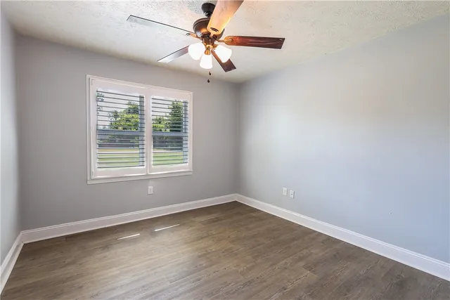 $385,000 | 2026 Ellis Lane, Blackshear, GA 31516