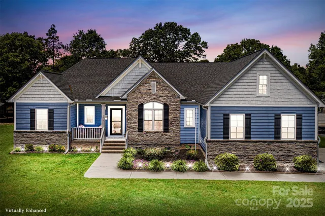 $689,000 | 340 Hound Holw Road, Camden, SC 29020