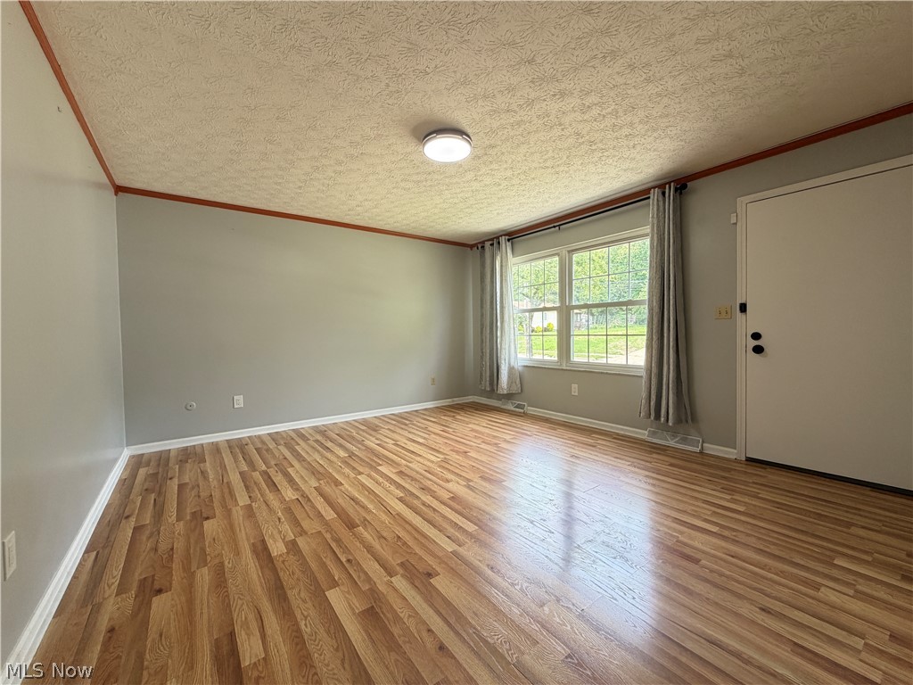 894 Jean Avenue Akron, OH 44310 - Photo 7 of 35 Gallery Image 7