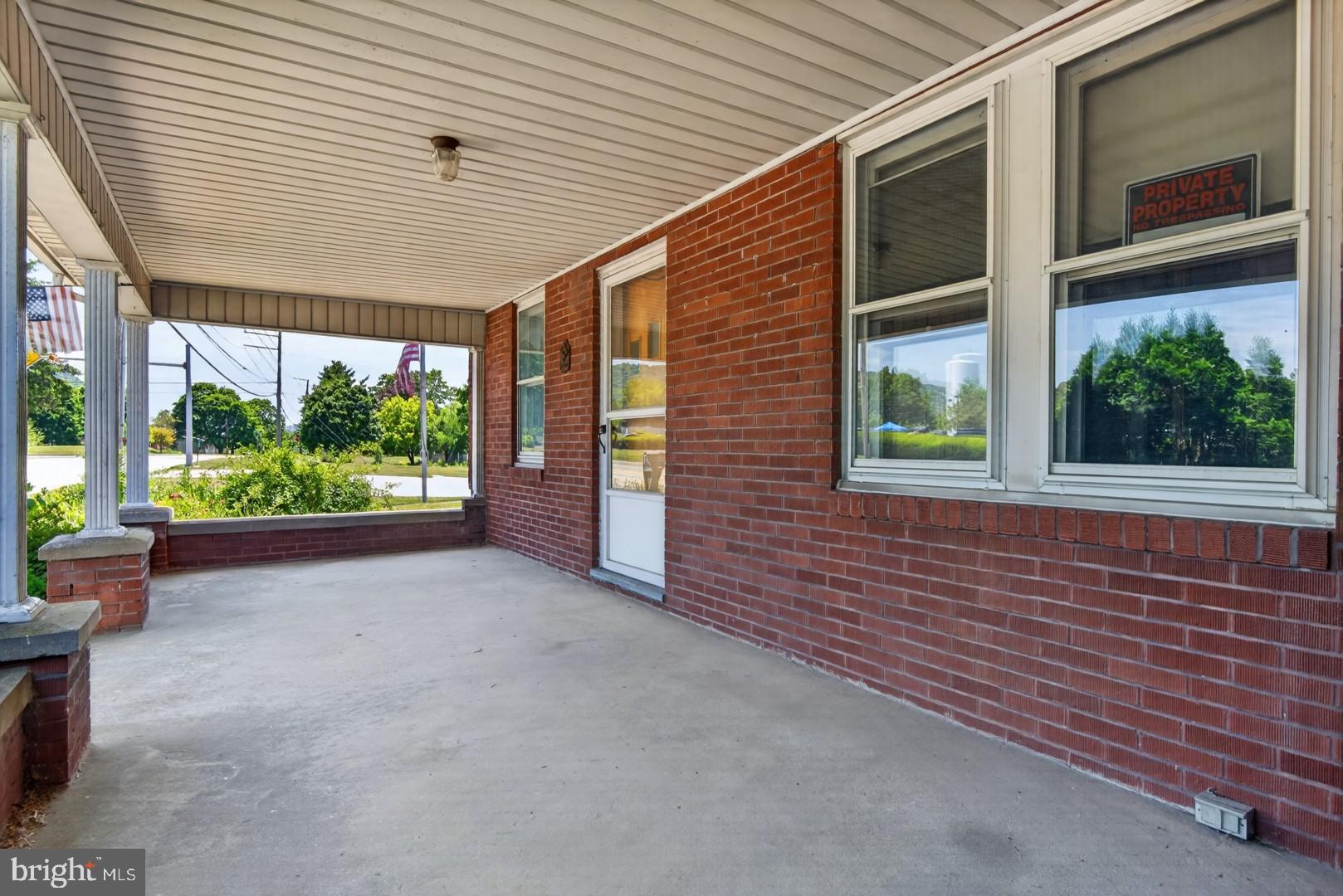940 Peters Mountain Road Dauphin, PA 17018 - Photo 7 of 44
