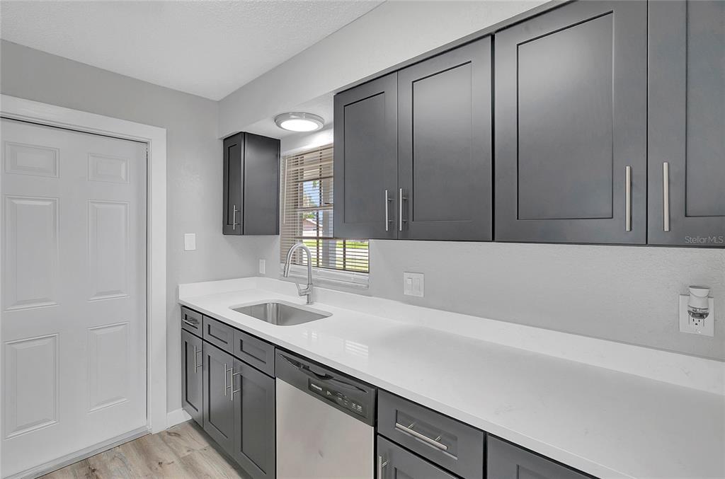 917 Winchester Court Brandon, FL 33510 - Photo 12 of 35