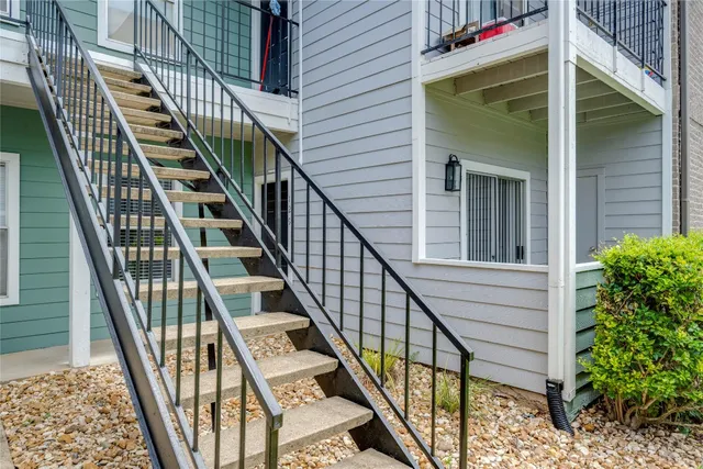 $950 | 12166 Metric Boulevard, Unit 129, Austin, TX 78758