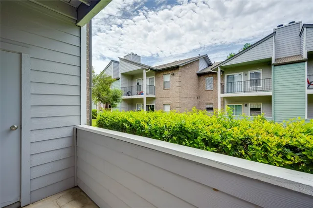 $950 | 12166 Metric Boulevard, Unit 129, Austin, TX 78758