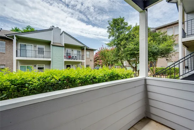 $950 | 12166 Metric Boulevard, Unit 129, Austin, TX 78758