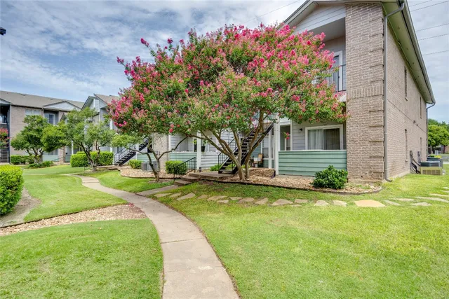 $950 | 12166 Metric Boulevard, Unit 129, Austin, TX 78758