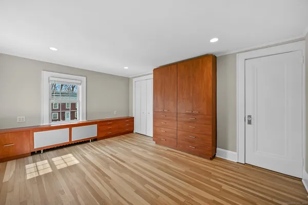 $8,250 | 15 Richmond Drive, Greenwich, CT 06870