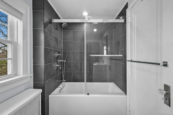 $8,250 | 15 Richmond Drive, Greenwich, CT 06870