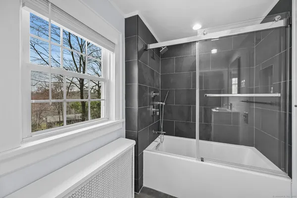 $8,250 | 15 Richmond Drive, Greenwich, CT 06870