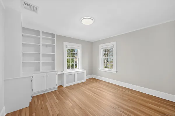 $8,250 | 15 Richmond Drive, Greenwich, CT 06870