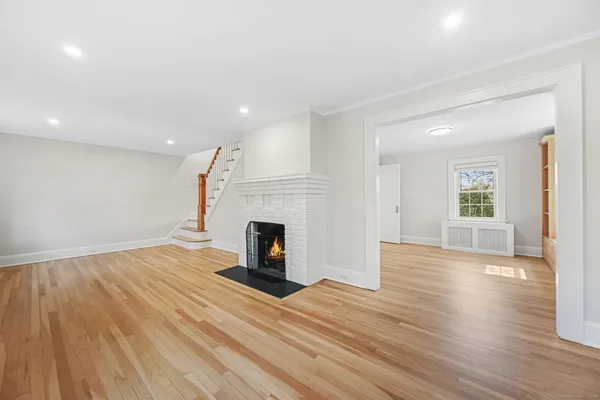 $8,250 | 15 Richmond Drive, Greenwich, CT 06870