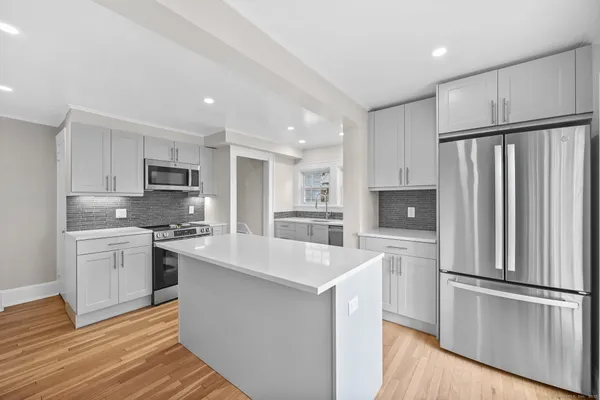 $8,250 | 15 Richmond Drive, Greenwich, CT 06870