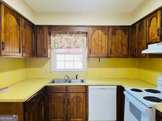 $895 | 207 Harwell Avenue, Unit A2, LaGrange, GA 30240