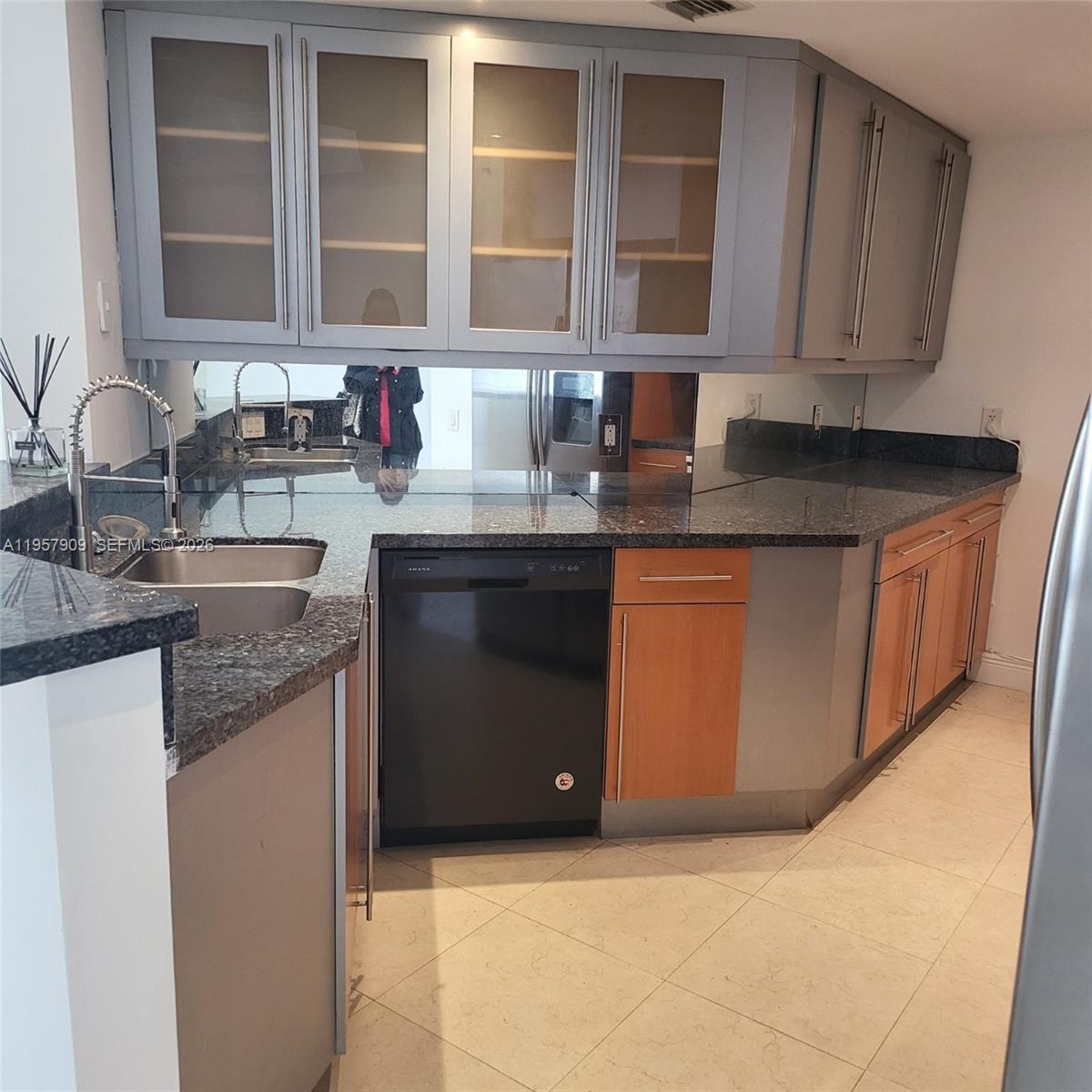 701 Brickell Key Boulevard, Unit 1902 Miami, FL 33131 - Photo 7 of 18