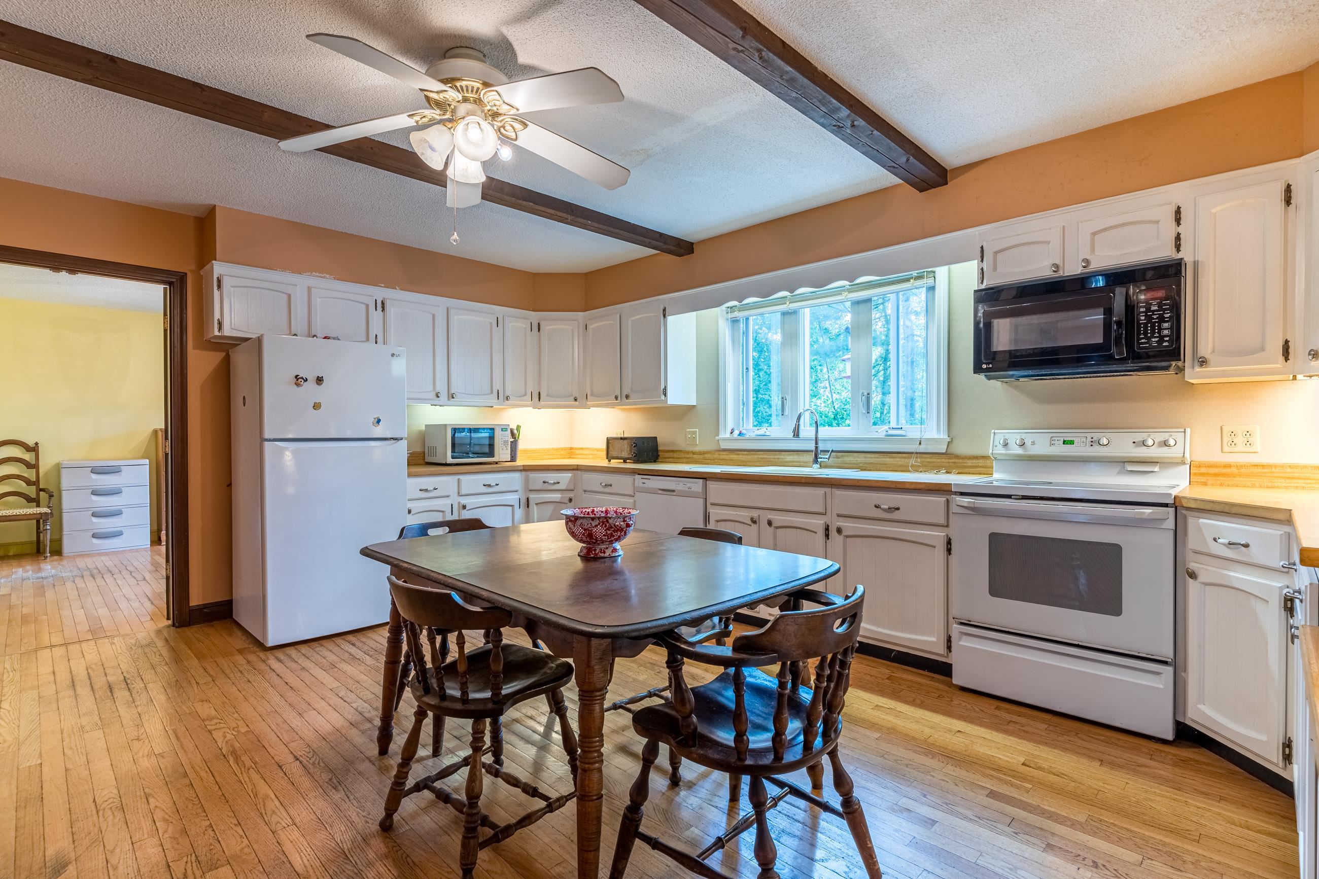 12 Seavey Street Hampton, NH 03842 - Photo 23 of 36