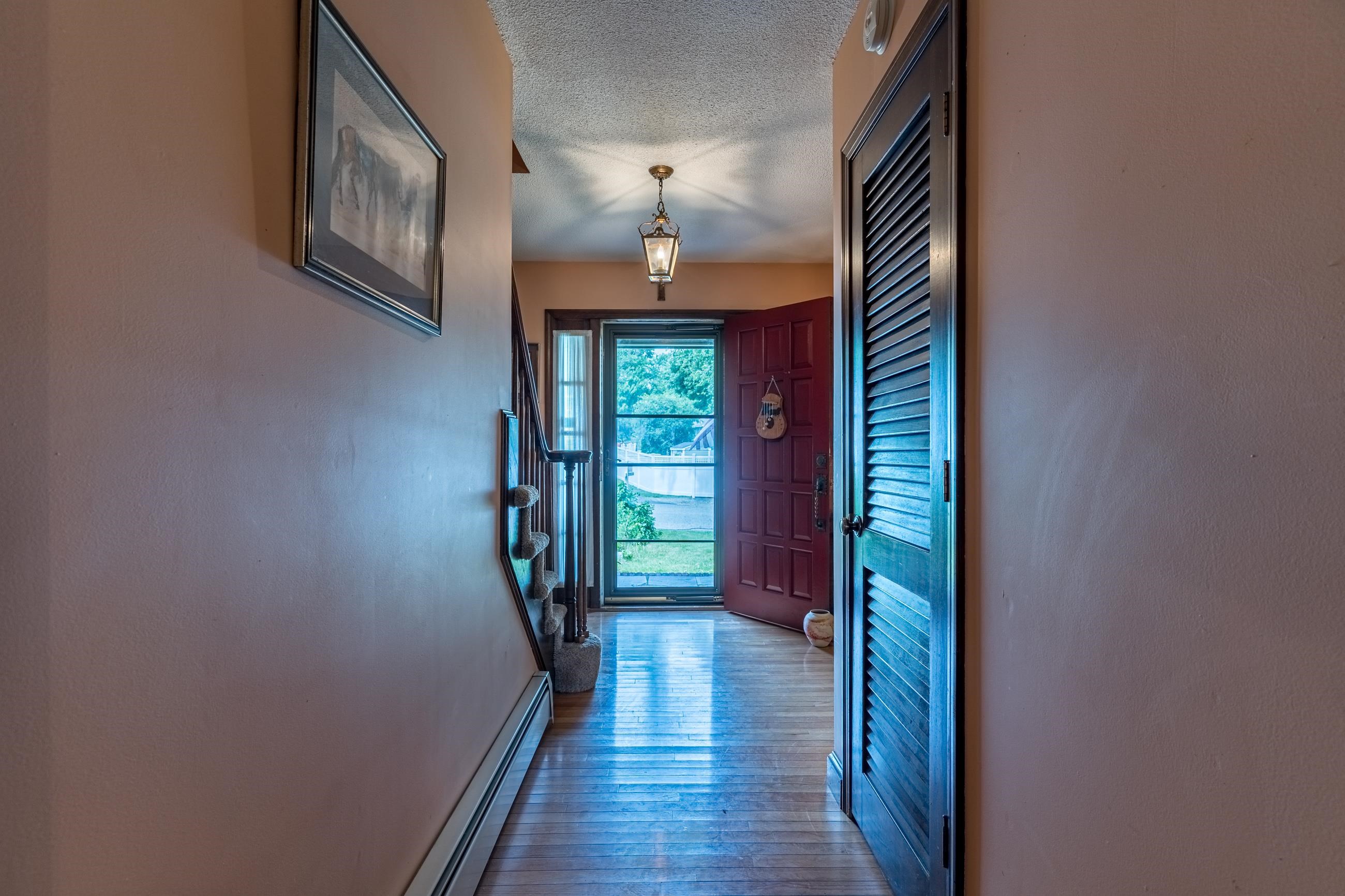 12 Seavey Street Hampton, NH 03842 - Photo 8 of 36