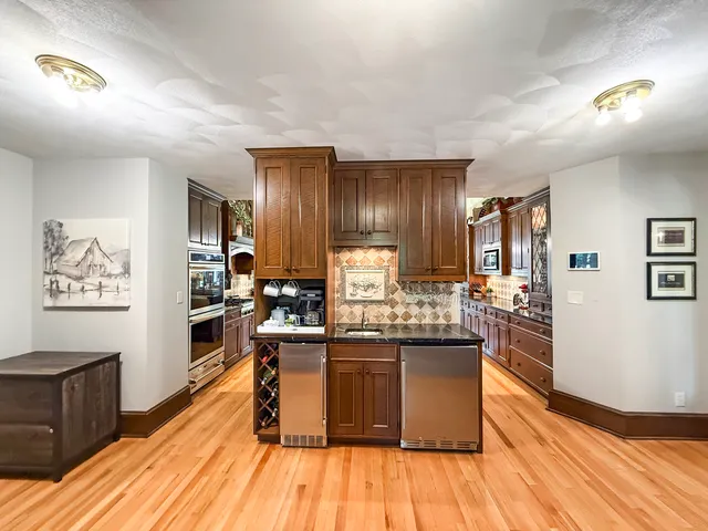 $2,650,000 | 2407 West Galena Avenue, Freeport, IL 61032