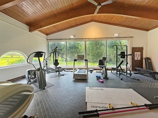 $2,650,000 | 2407 West Galena Avenue, Freeport, IL 61032