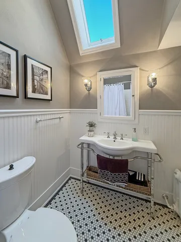 $2,650,000 | 2407 West Galena Avenue, Freeport, IL 61032