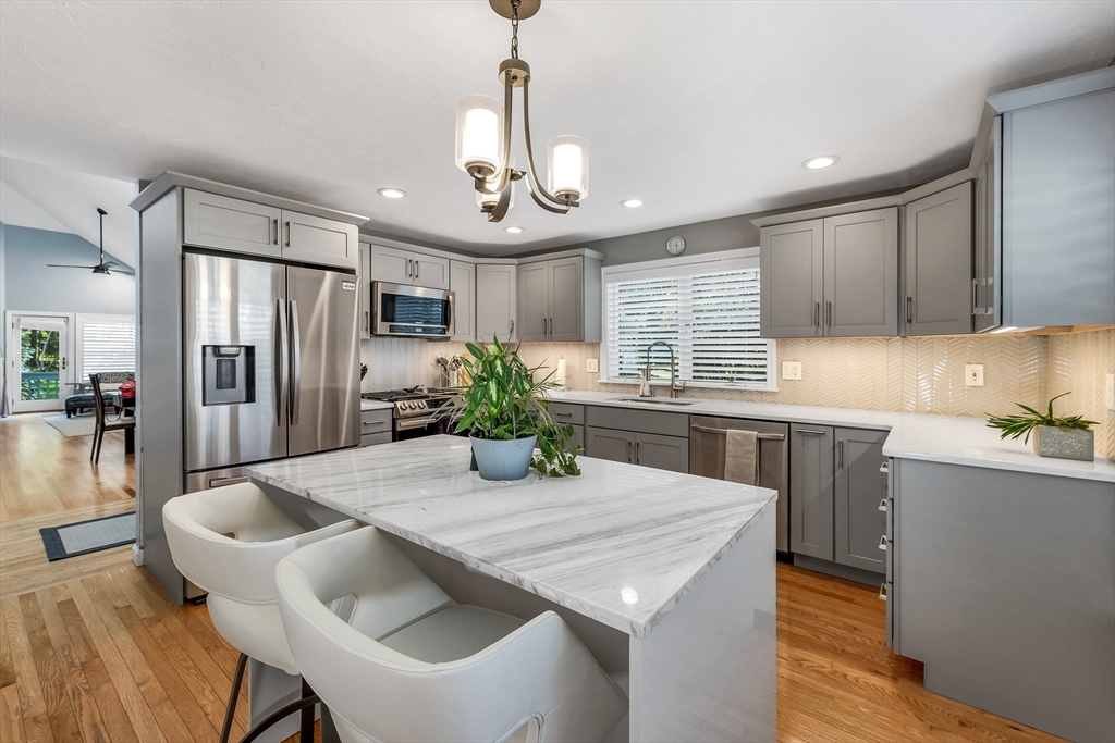 84 Hawthorne Village Road, Unit 84 Nashua, NH 03062 - Photo 1 of 42 Gallery Image 1