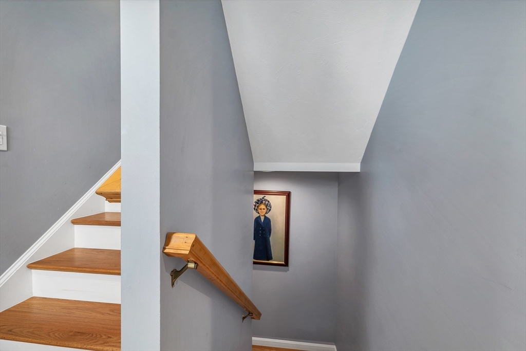 84 Hawthorne Village Road, Unit 84 Nashua, NH 03062 - Photo 23 of 42 Gallery Image 23