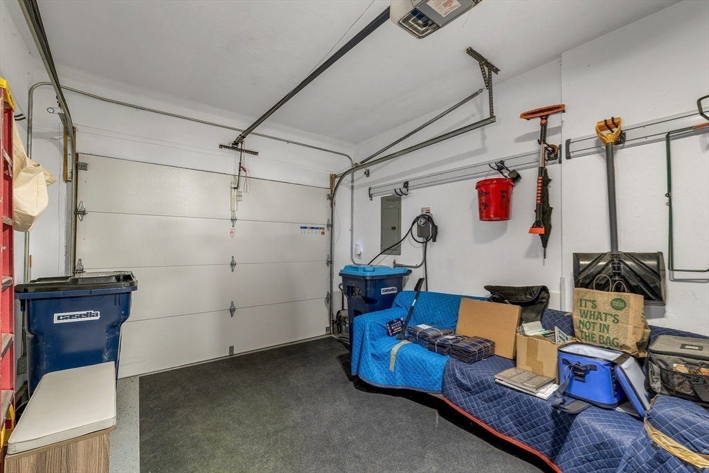84 Hawthorne Village Road, Unit 84 Nashua, NH 03062 - Photo 37 of 42 Gallery Image 37