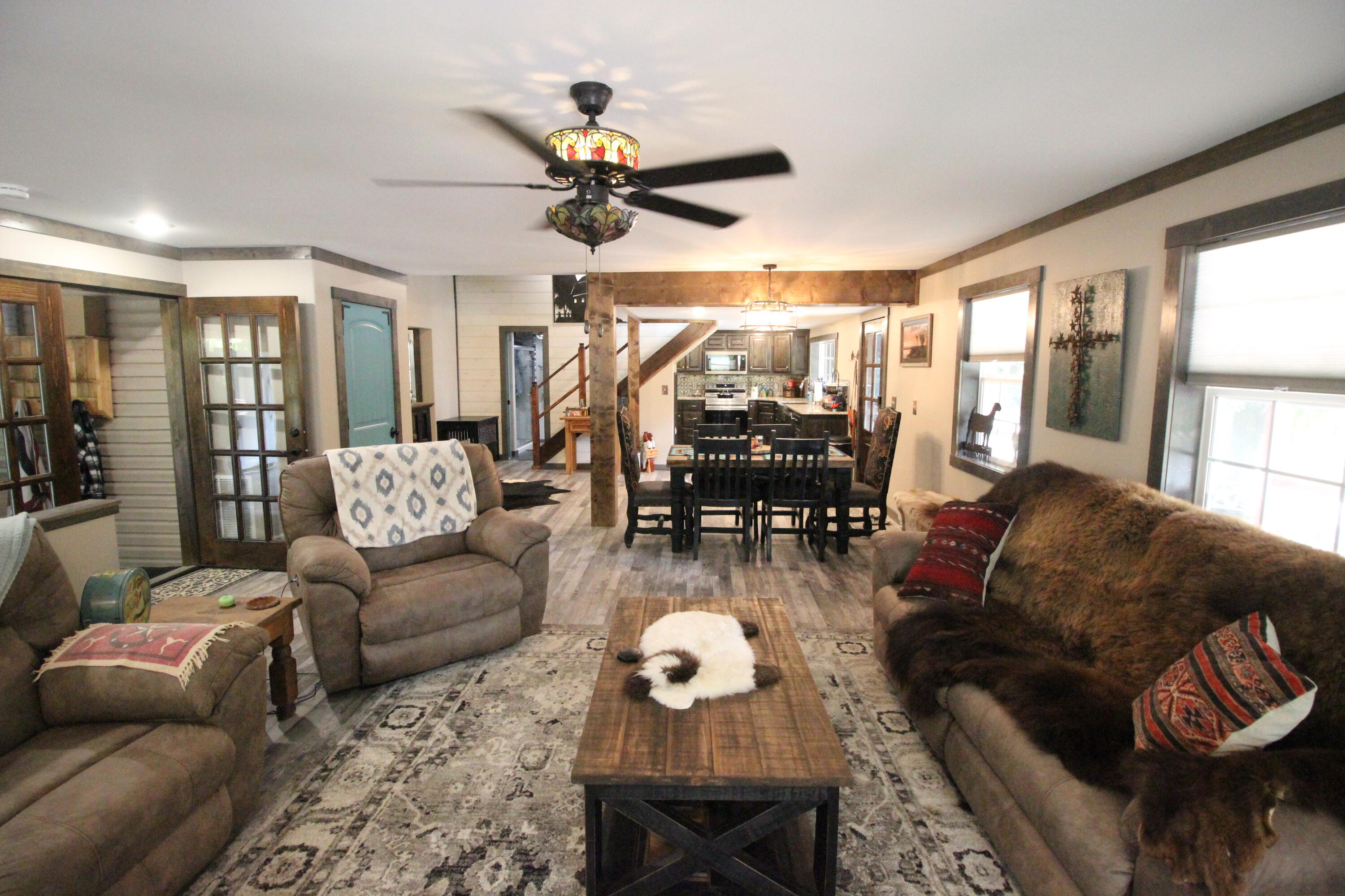 18462 Red Bud Road Neosho, MO 64850 - Photo 1 of 1 Living and kitchen