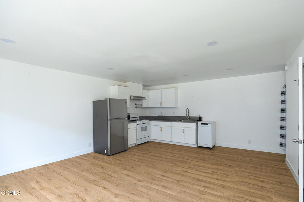 4578 Saviers Road Oxnard, CA 93033 - Photo 7 of 25