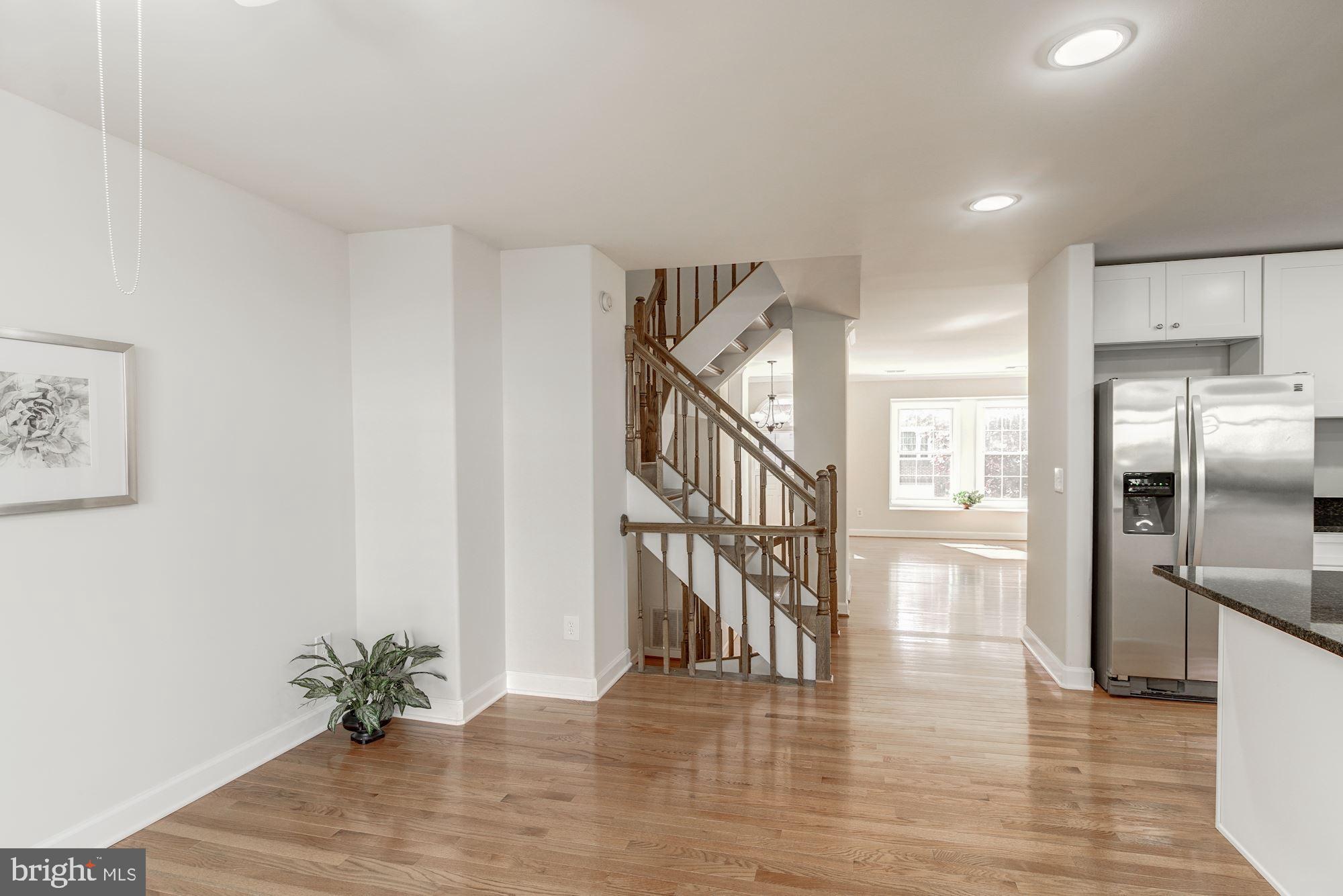 3968 Valley Ridge Drive Fairfax, VA 22033 - Photo 19 of 41 Dinning Room