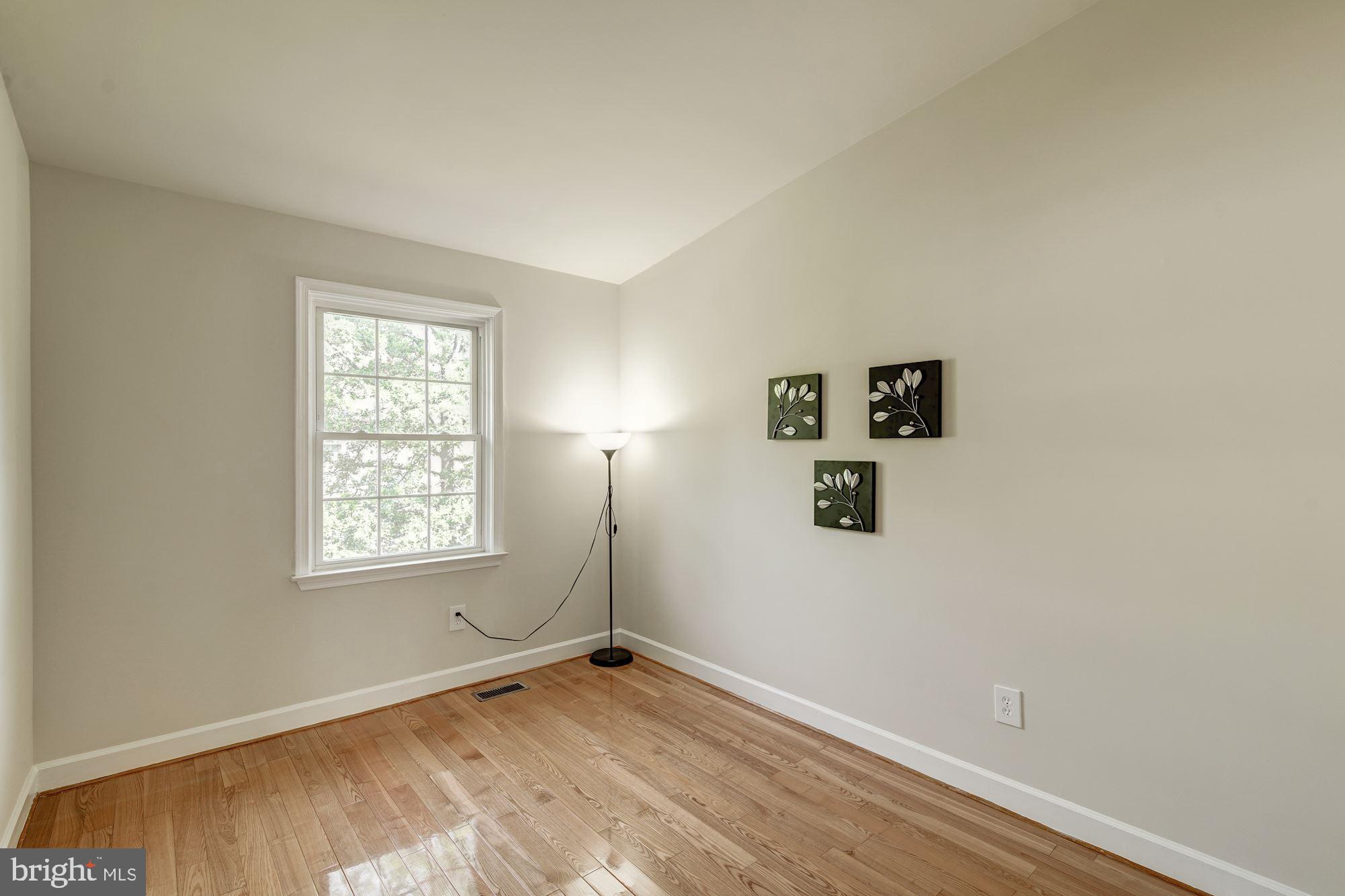 3968 Valley Ridge Drive Fairfax, VA 22033 - Photo 28 of 41 Bedroom 2