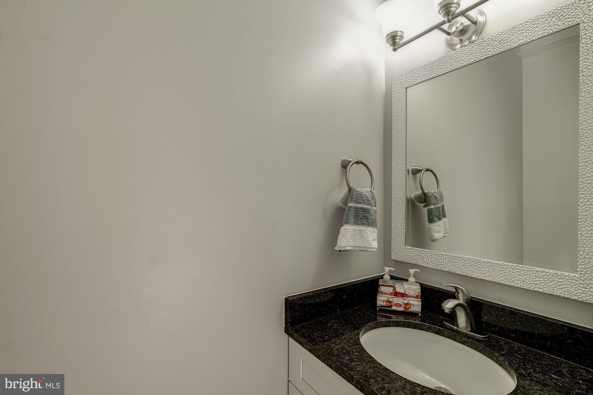 3968 Valley Ridge Drive Fairfax, VA 22033 - Photo 5 of 41 Powder Rood