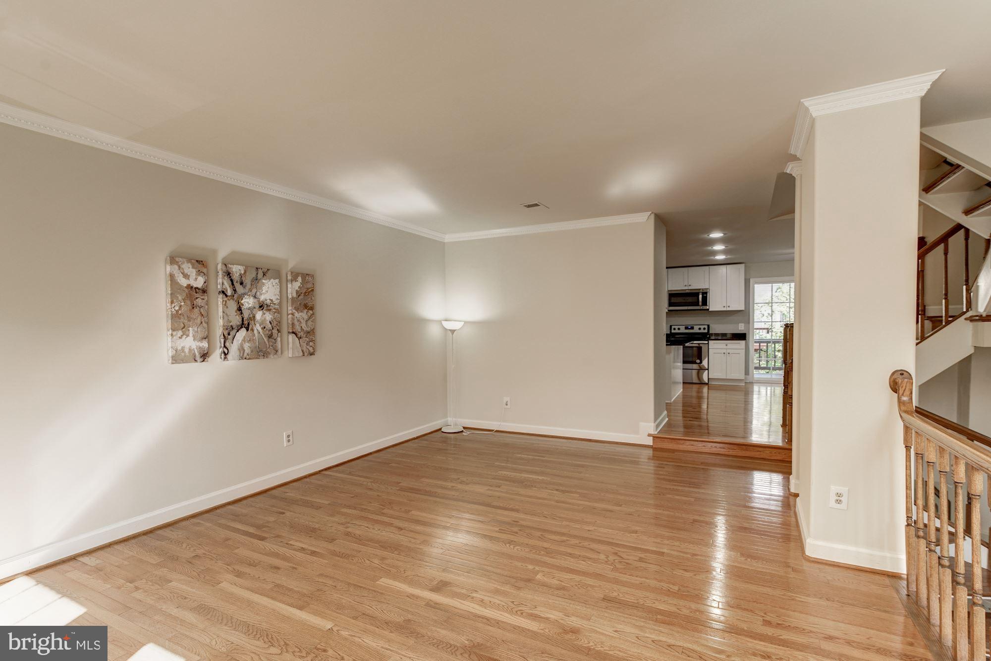 3968 Valley Ridge Drive Fairfax, VA 22033 - Photo 9 of 41 Living Room 4