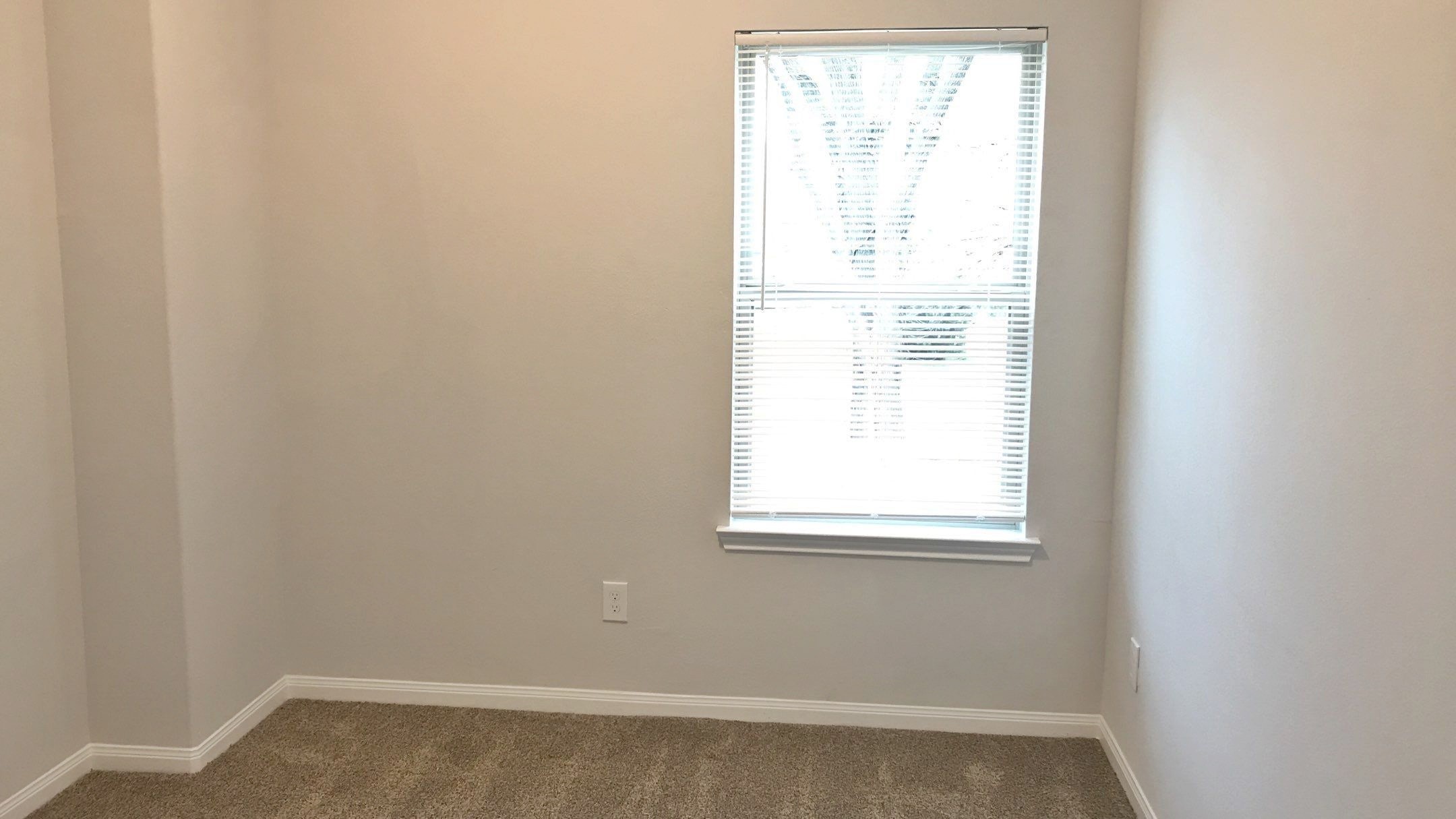 7309 Price, Unit B Houston, TX 77088 - Photo 17 of 27 an empty room with a window