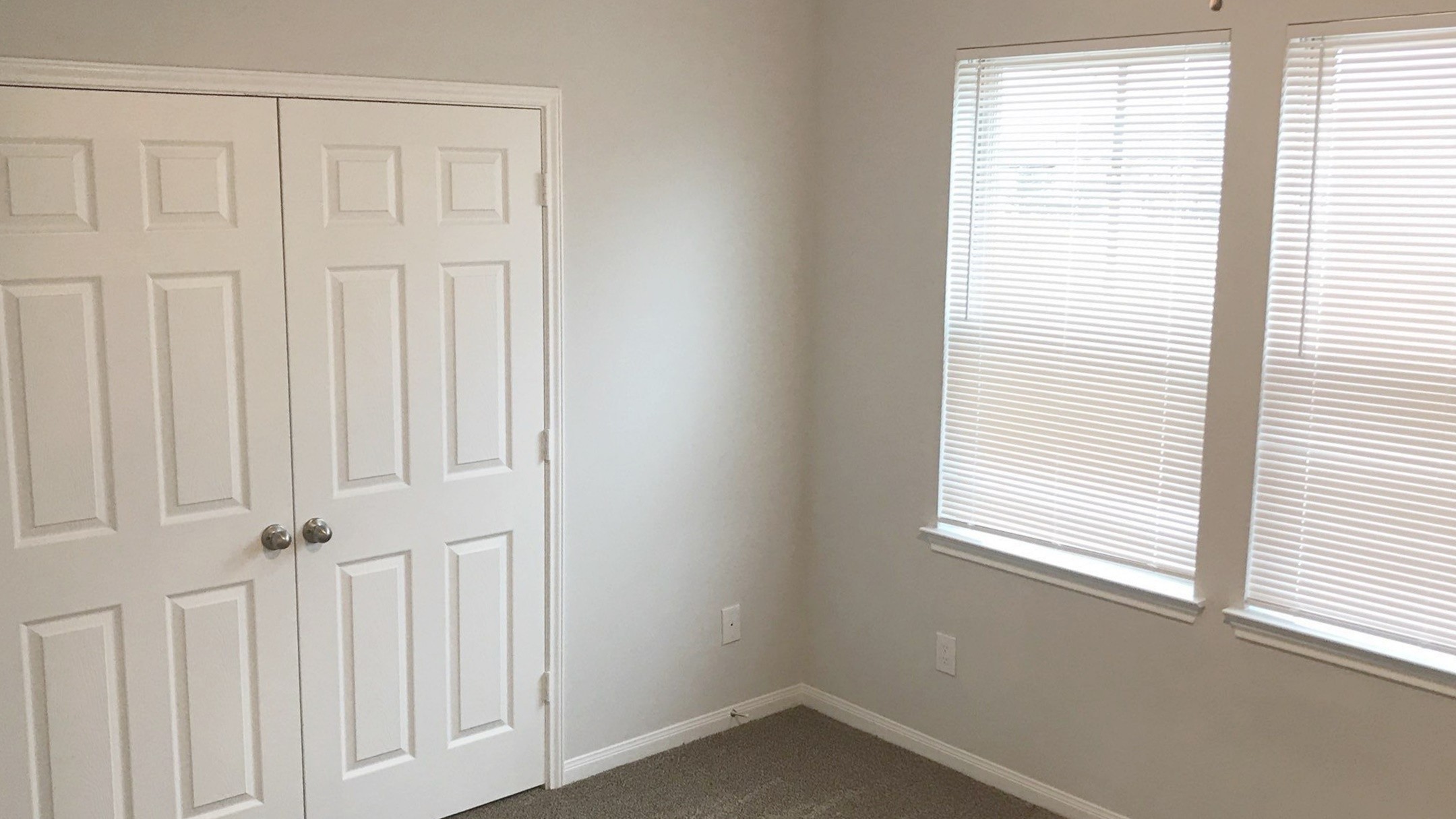 7309 Price, Unit B Houston, TX 77088 - Photo 10 of 27 a view of an empty room with a window