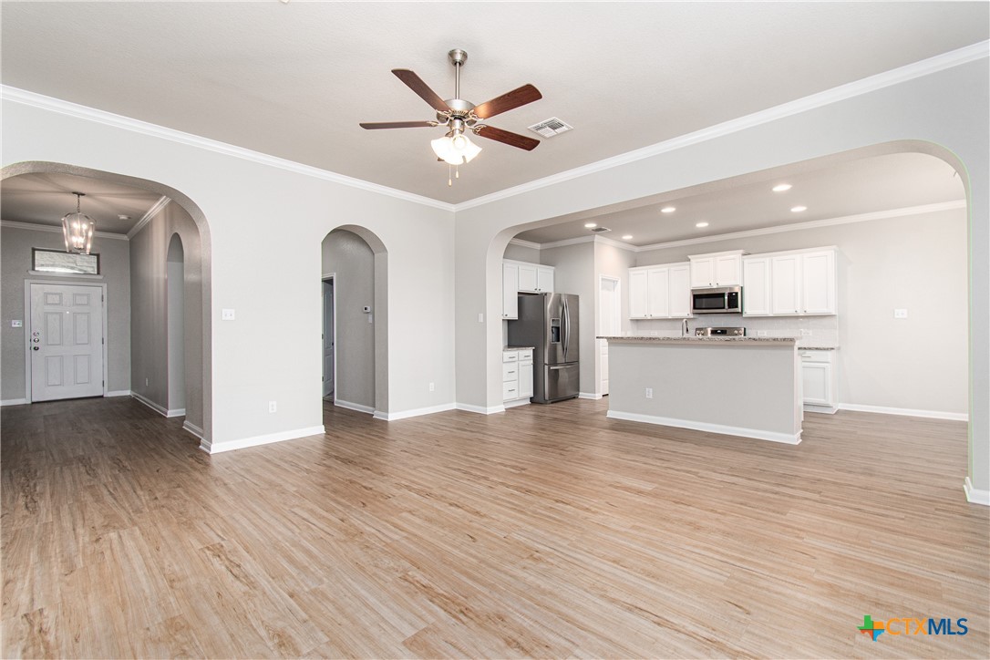 6114 Wheaton Loop Temple, TX 76502 - Photo 4 of 25 Gallery Image 4