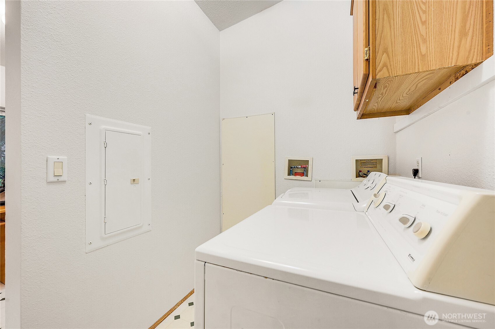 61 Flamingo Road Port Townsend, WA 98368 - Photo 12 of 22 a utility room with dryer and washer