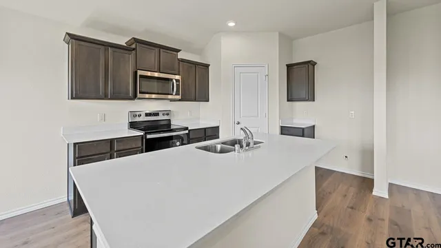 $269,890 | 490 Burnett Trail, Canton, TX 75103