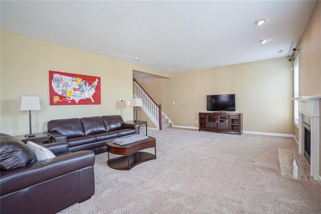11153 Schoolhouse Road Fishers, IN 46037 - Photo 11 of 59 Gallery Image 11