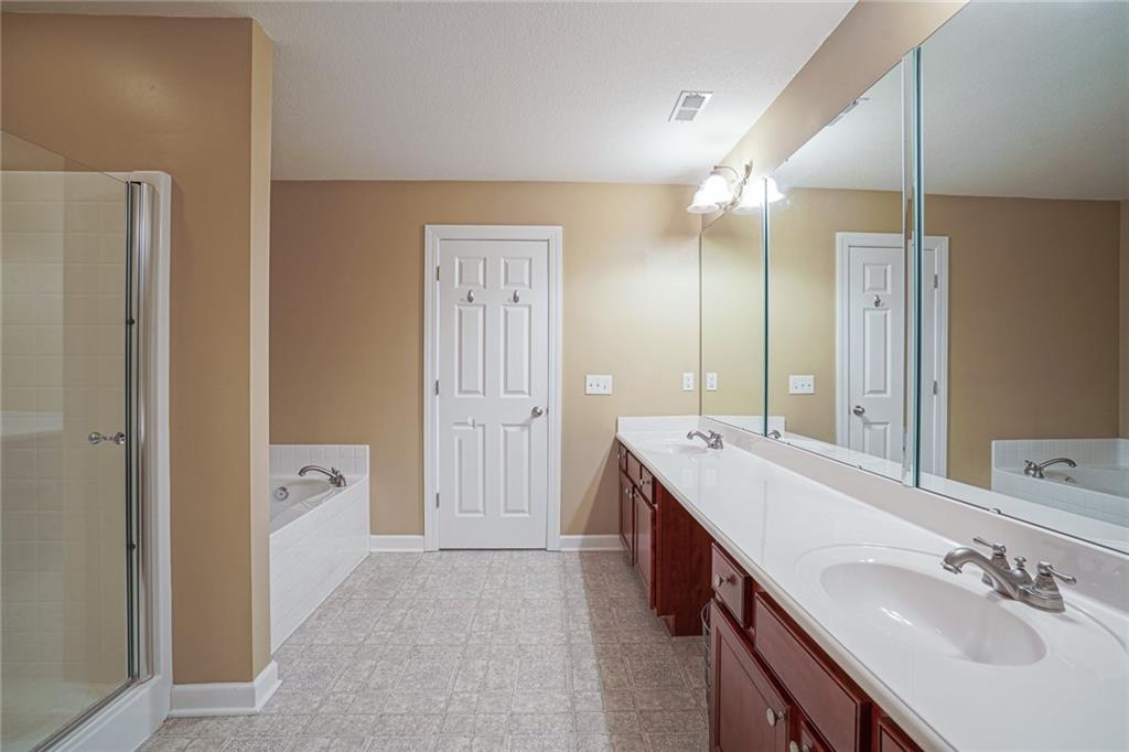 11153 Schoolhouse Road Fishers, IN 46037 - Photo 30 of 59 Gallery Image 30