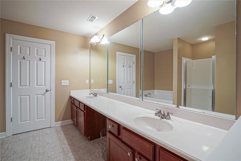 11153 Schoolhouse Road Fishers, IN 46037 - Photo 31 of 59 Gallery Image 31