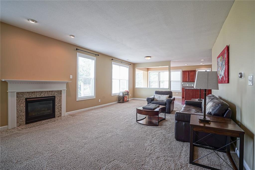 11153 Schoolhouse Road Fishers, IN 46037 - Photo 9 of 59 Gallery Image 9